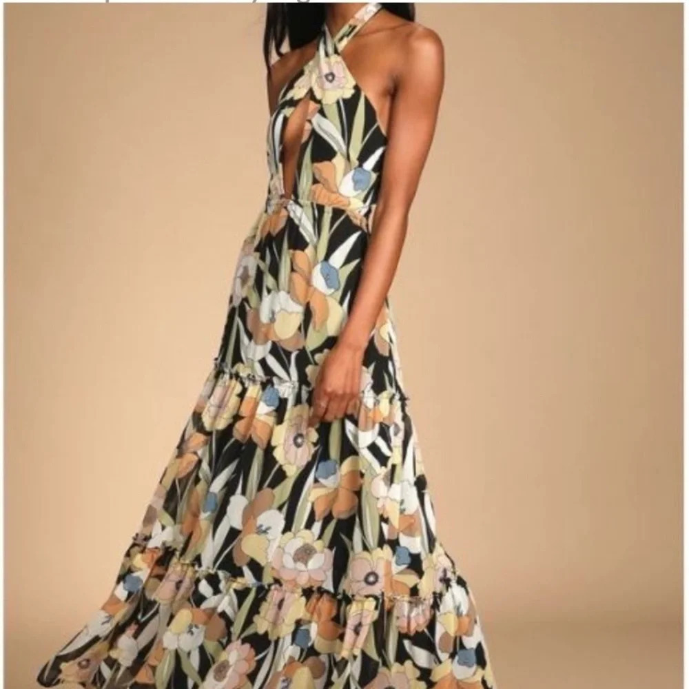 Lulu's Cottagecore Bohemian Floral Print Halter Coastal Tiered Maxi Dress Size L